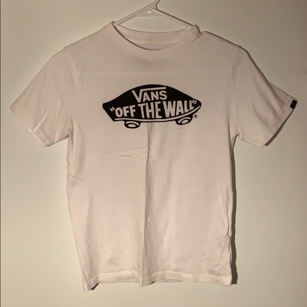 White tee